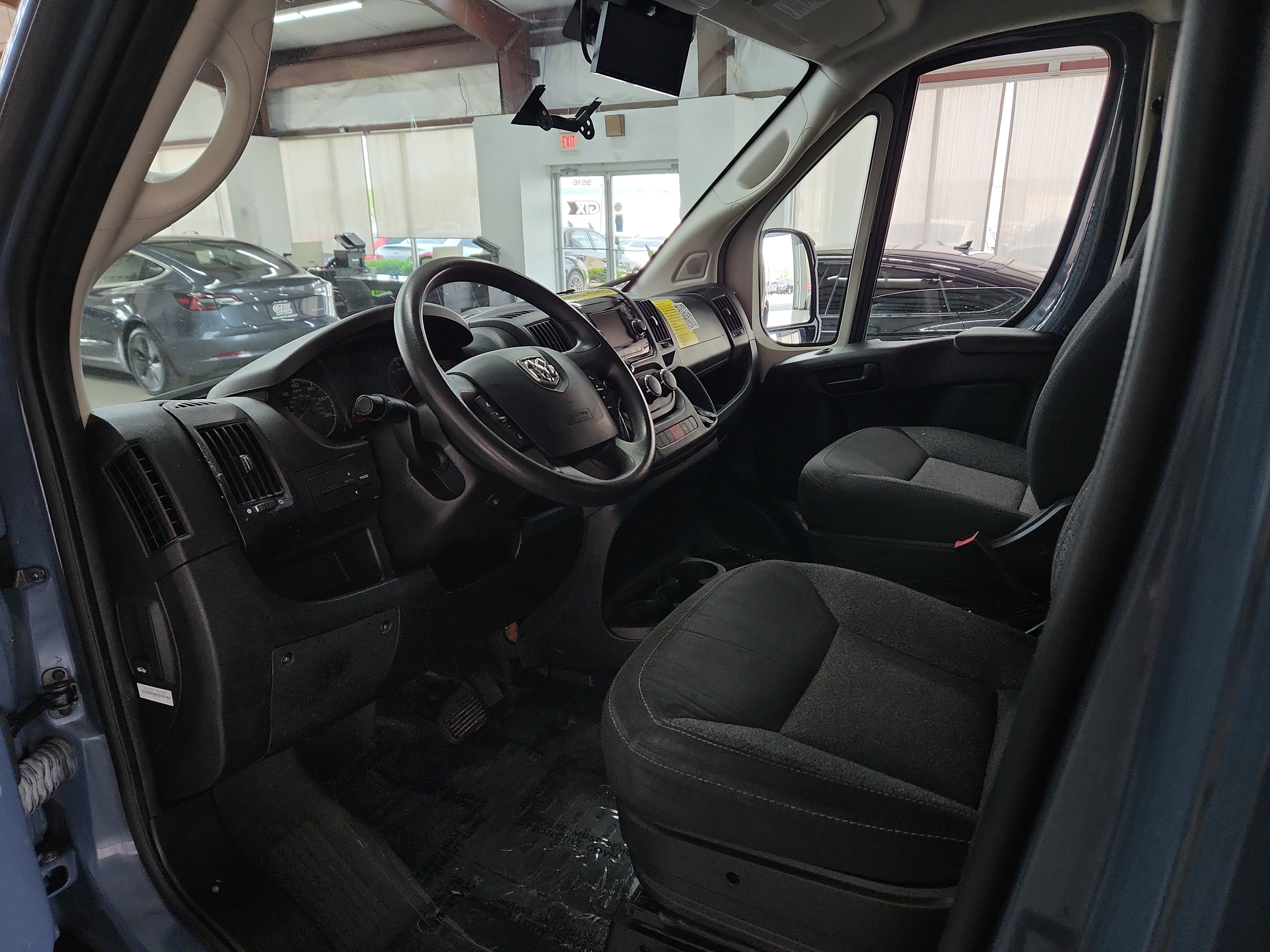 Vehicle image 0