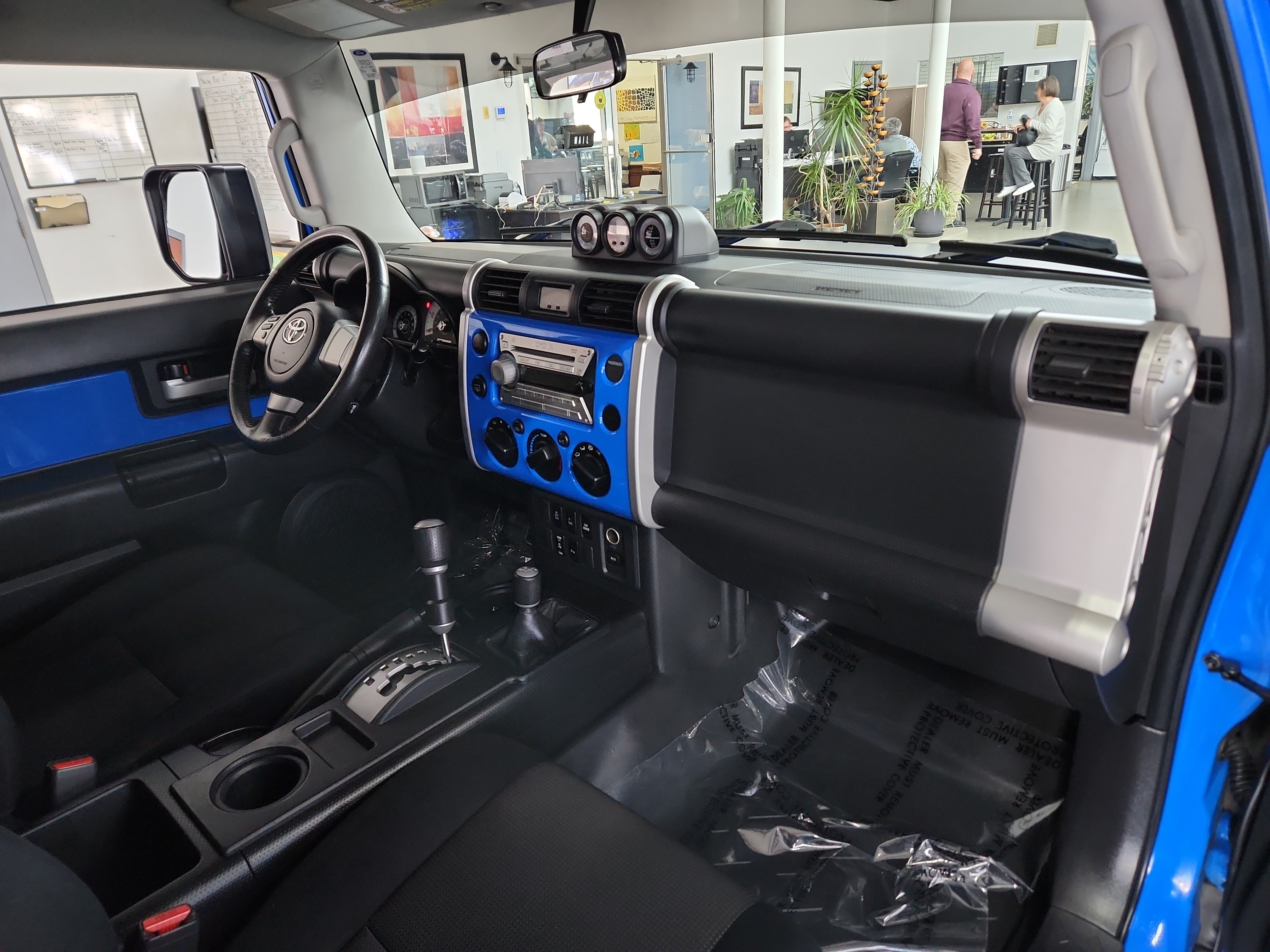 Vehicle image 12